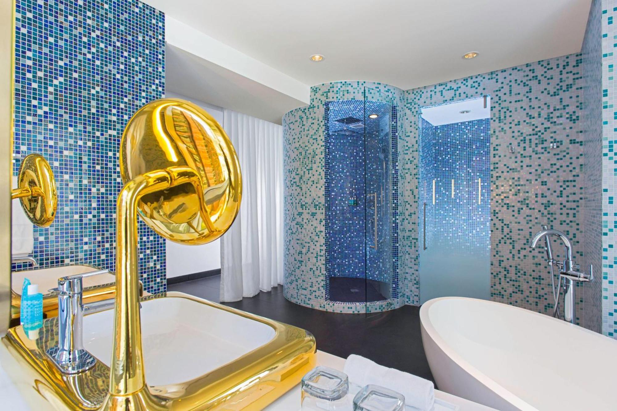 One-Bedroom Vise Presidential Penthouse Suite - High Floor